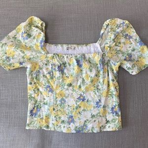 Abercrombie and Fitch Puff Sleeve Blouse